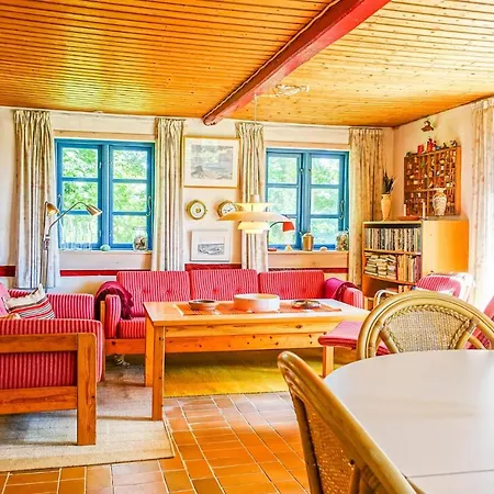 Сasa de vacaciones 3 Bedroom Pet Friendly In Neksø
