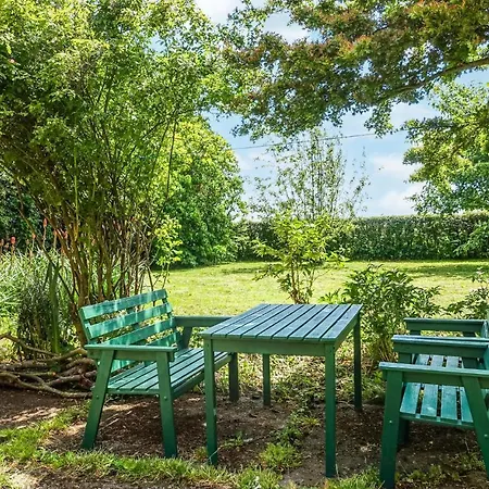 3 Bedroom Pet Friendly In